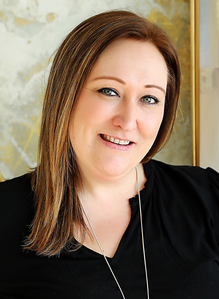 Danielle  Smith 